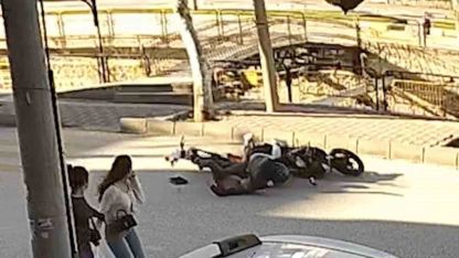 Motosiklet ile scooter çarpıştı: 9 yaşındaki çocuk ağır yaralandı