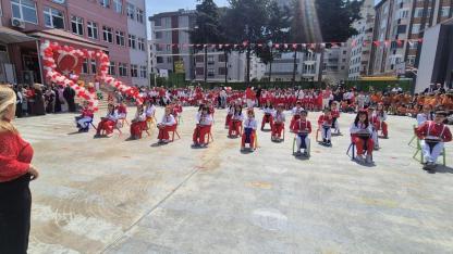 Adnan Kahveci İlkokulu’nda 23 Nisan coşkusu