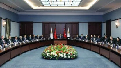 AK Parti MYK Erdoğan başkanlığında başladı