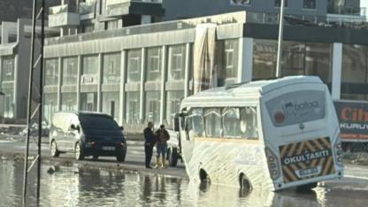 Ankara’da sağanak hayatı felç ettti