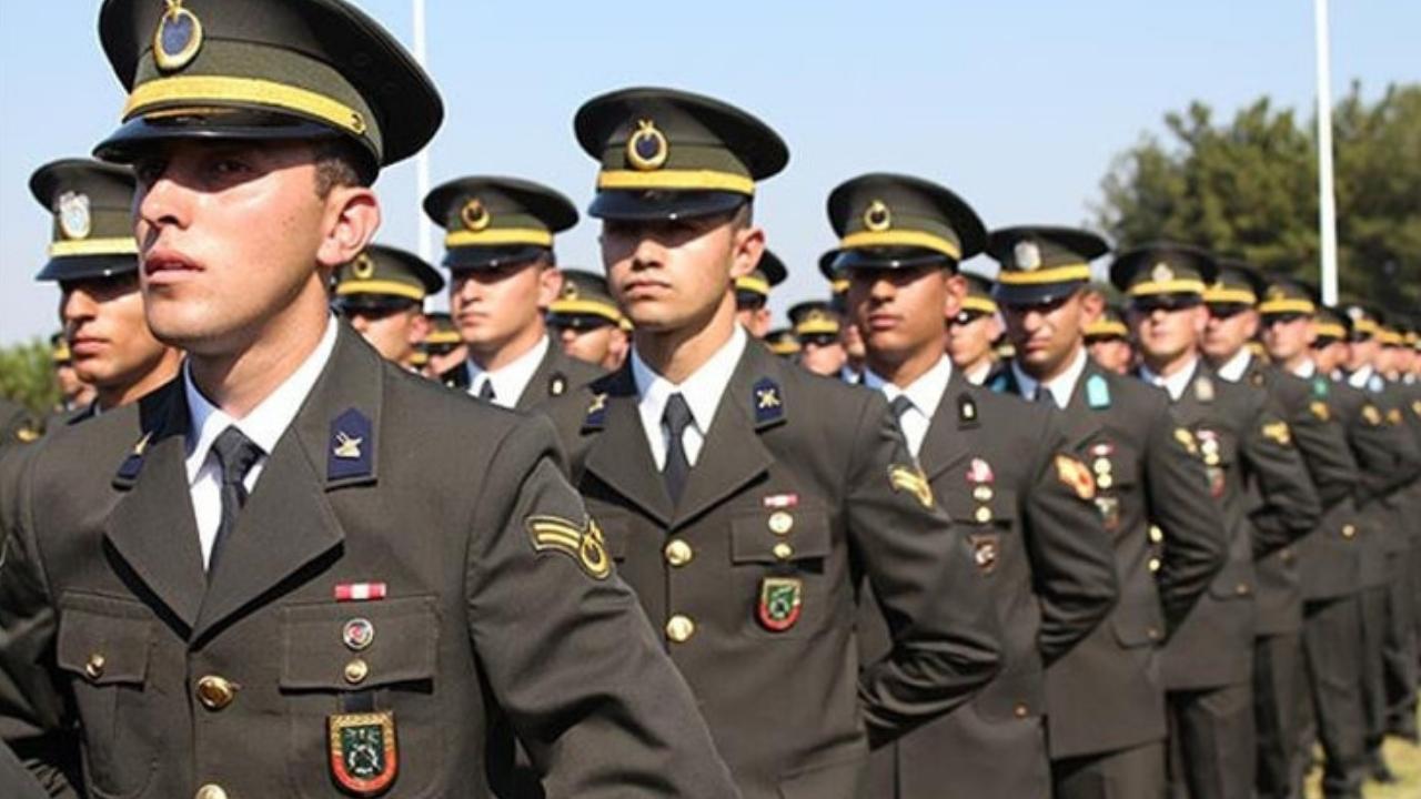 Astsubay eğitim süresi ne kadar oldu?