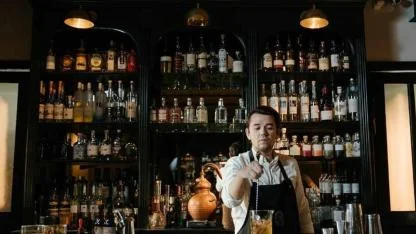 Bar şefi nedir, ne iş yapar, ne kadar maaş alır?