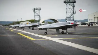 Baykar’dan geleceğin savaş konsepti K2 ve Sivrisinek ilk kez görüldü