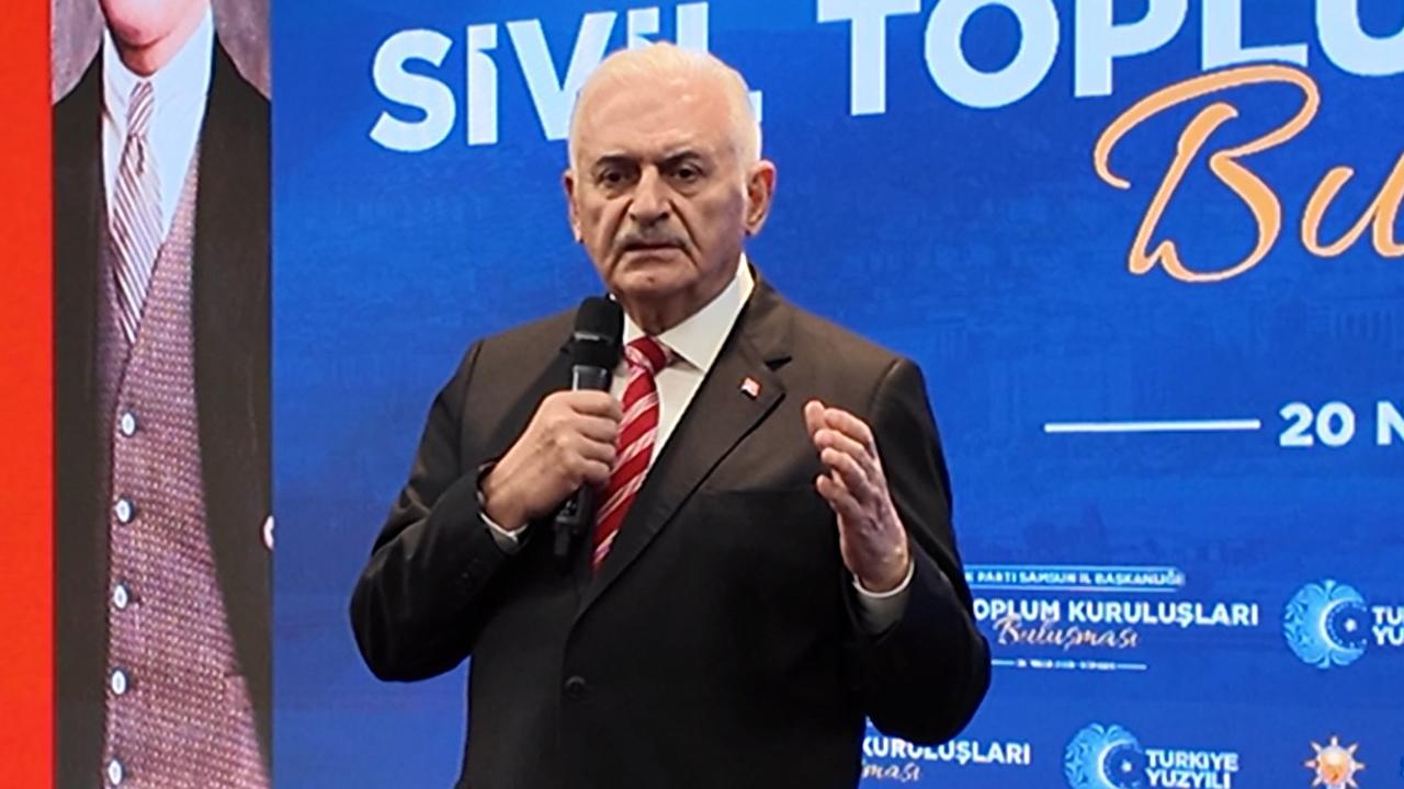 Binali Yıldırım Samsun'da sivil toplum kuruluşları buluşmasına katıldı