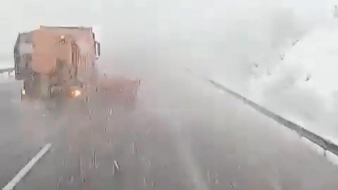 Bolu geçişinde yoğun kar