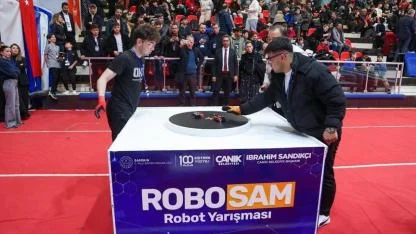 Canik'te genç mucitler robotlarıyla sahneye çıkıyor