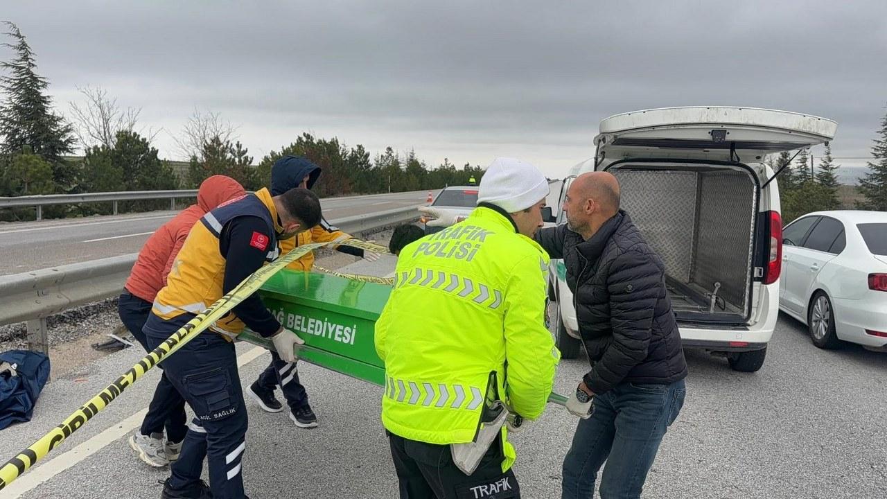 Feci kaza! Kontrolden çıkan araç yan yattı! 1 ölü, 2 yaralı