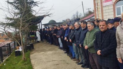 Feci kazada hayatını kaybeden baba kız gözyaşlarıyla uğurlandı