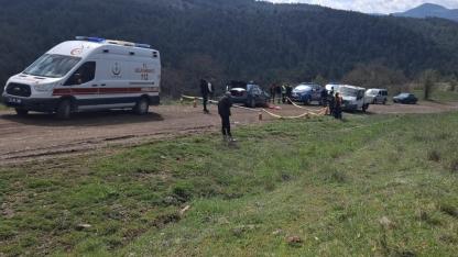 Feci ölüm! Tamir etmek istediği otomobilin altında can verdi