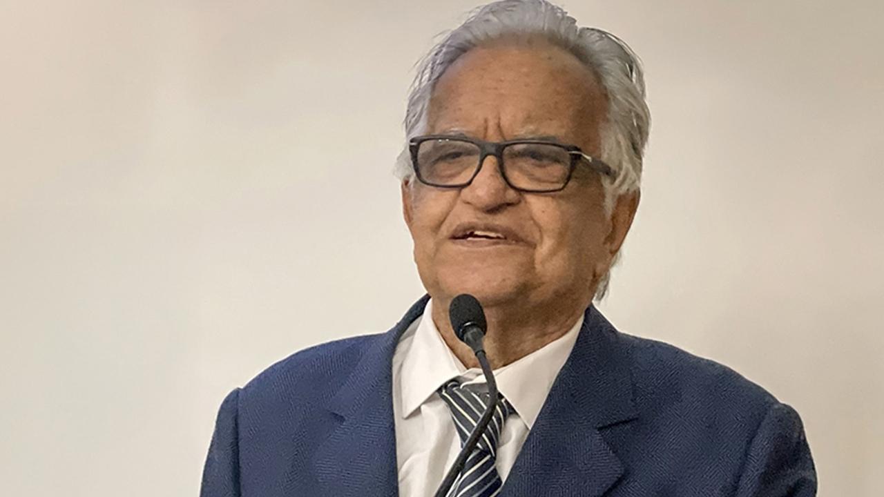 Hüsrev Hatemi vefat etti, Hüsrev Hatemi kimdir?