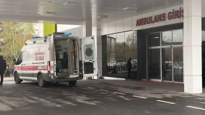 İki kişi arasında çıkan kavgada kan aktı!