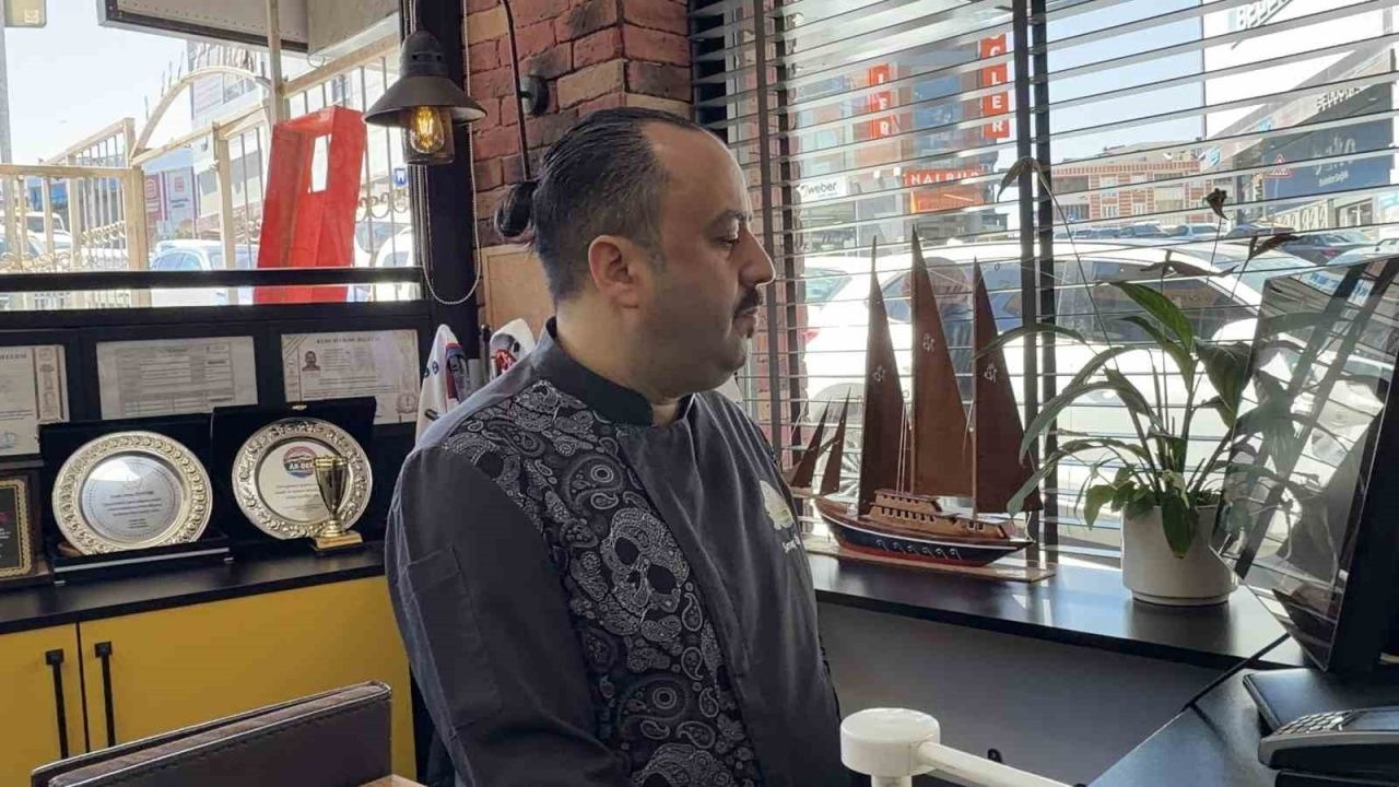 İlginç olay: Aynı kişi adına 25 restorandan sipariş verildi