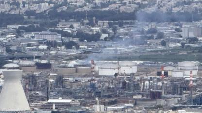 İsrail ordusu, Hizbullah'a ait olduğunu ileri sürdüğü 2 akaryakıt istasyonunu vurdu