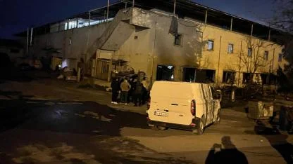 İstanbul'da metal fabrikasında patlama!