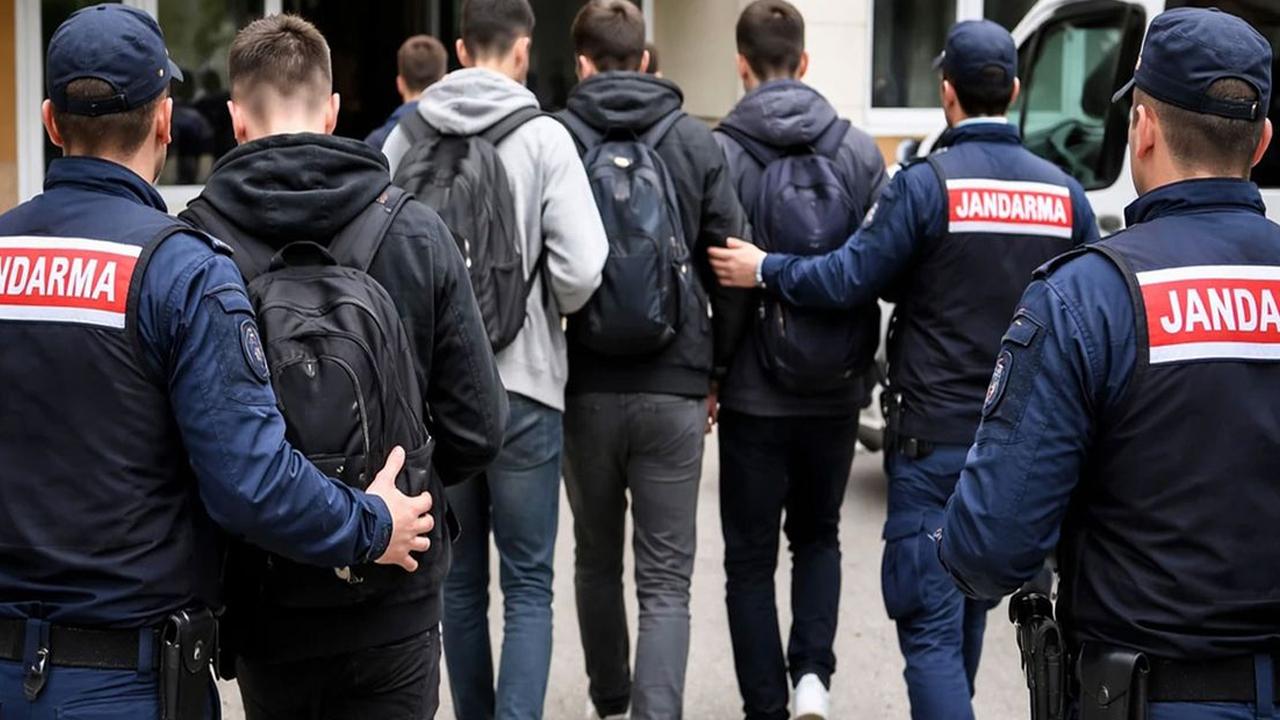 İzmir'de okul saldırısı planladıkları iddia edilen şüphelilerle ilgili yeni gelişme