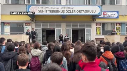 Kahramanmaraş'ta ilk gün: Öğrenciler şehitler için dua etti