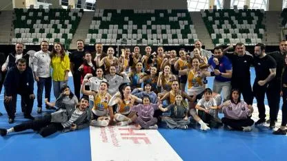 Kanarya55 tarih yazdı: Karadeniz Şampiyonu oldu, 2. Lig’e yükseldi