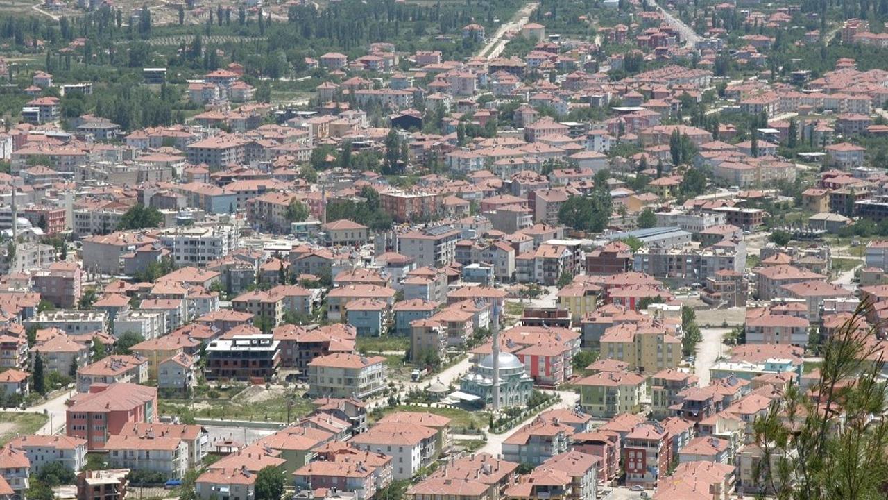 Korkuteli nerenin ilçesi?