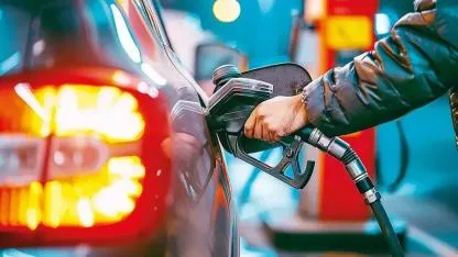 Motorin zam ne kadar? Motorin zam bu gece mi?