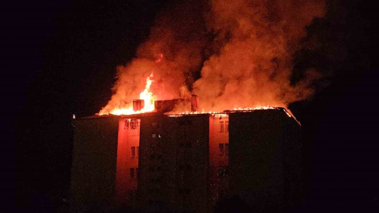 Nazilli Fen Lisesi yurdunda yangın paniği: 46 öğrenci tahliye edildi