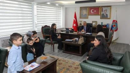 Özel eğitim öğrencileri Bafra Belediye Başkanı Kılıç'ı ziyaret etti