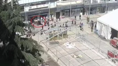 Samsun'da meydan ortasında kadın kavgası! Polis müdahale etti