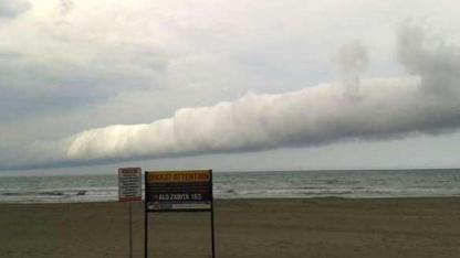 Samsun'da nadir doğa olayı!  Rulo bulut görüldü