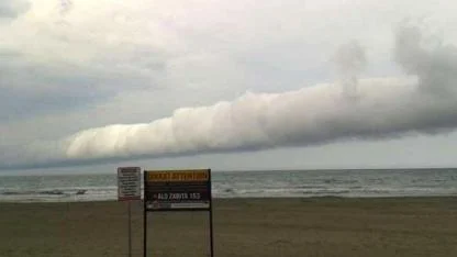 Samsun'da nadir doğa olayı!  Rulo bulut görüldü