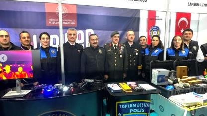 Samsun Emniyeti gençlerle fuarda buluştu