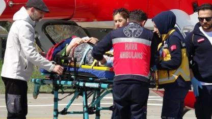 Samsun'da 5 metre yükseklikten düşen kadının imdadına ambulans helikopter yetişti