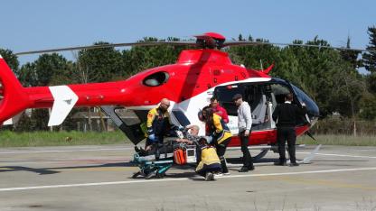 Samsun'da ambulans helikopter zamanla yarıştı