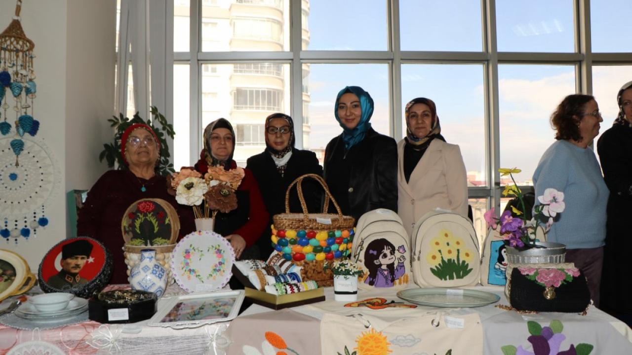 Samsun’da atıklar kadınların elinde sanata dönüştü