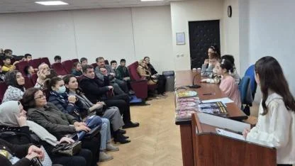 Samsun'da minik yazarlar kitaplarını satıp köy okuluna umut oldu