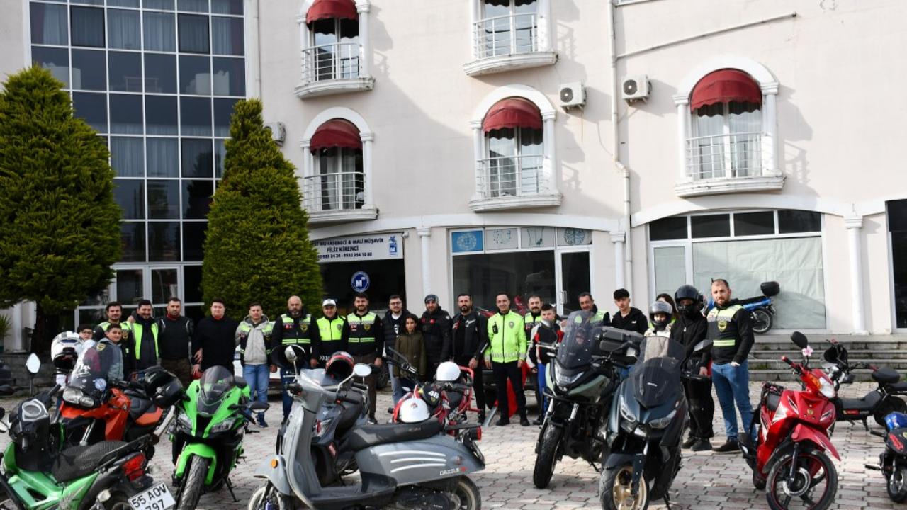 Samsun'da motosikletlilerden "23 Nisan" turu