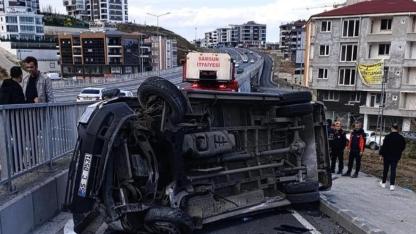 Samsun’da okul servisi devrildi