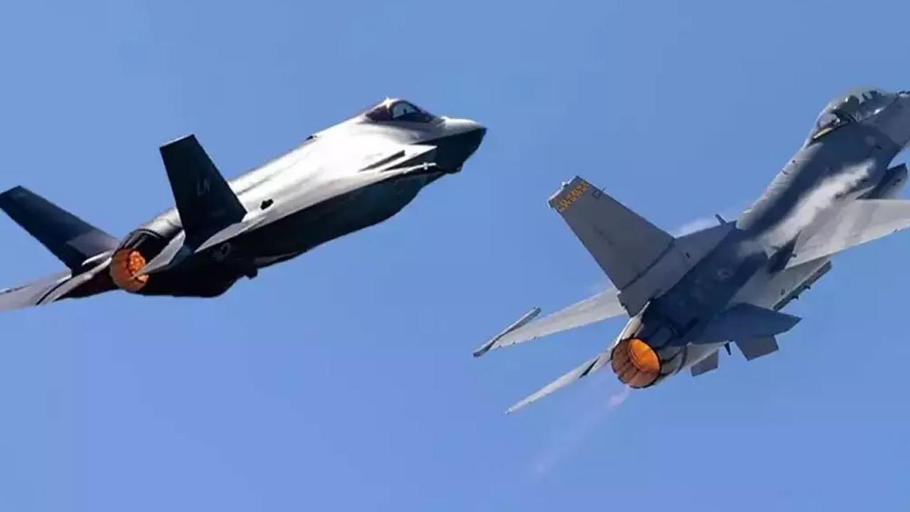 Savaş uçağı için Romanya harekete geçti