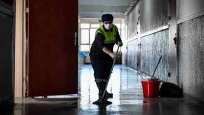 Temizlik görevlisi nedir, ne iş yapar, ne kadar maaş alır?