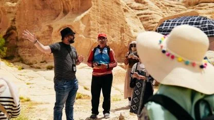 Tur rehberi nedir, ne iş yapar, ne kadar maaş alır?