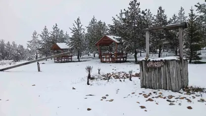 Çorum’un yüksek kesimleri beyaza büründü