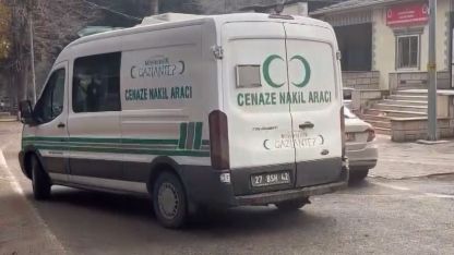 Bıçaklı saldırıya uğrayan genç hayatını kaybetti