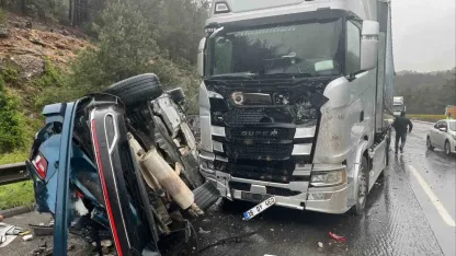 Maliyeciler kaza yaptı: 1 ölü, 5 yaralı