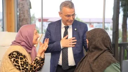 İlkadım Belediyesi Anneler Günü’nü iki ayrı programla kutluyor