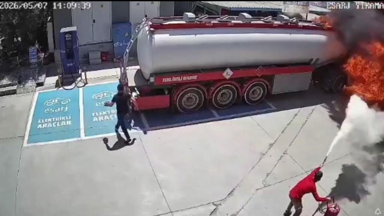 Mazot yüklü tanker alev aldı!