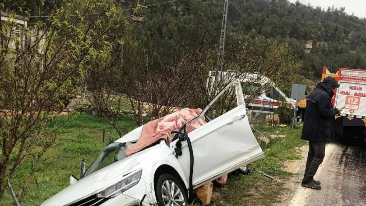 Otomobil tırla çarpıştı! 1 kişi öldü