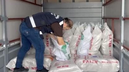 Samsun’da kilolarca kaçak tütün ele geçirildi