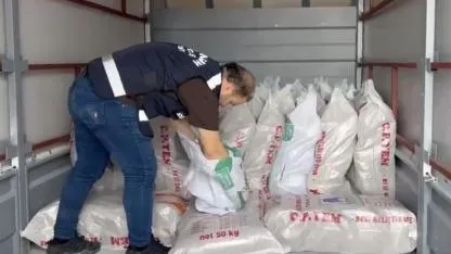 Samsun’da kilolarca kaçak tütün ele geçirildi