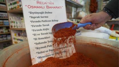 Samsun'da Recai Doğanay kendi bulduğu tarifi 29 yıldır aynı baharatı satıyor