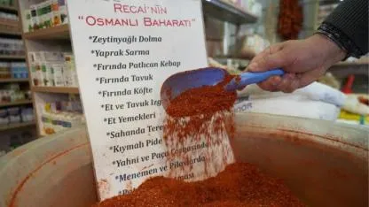 Samsun'da Recai Doğanay kendi bulduğu tarifi 29 yıldır aynı baharatı satıyor