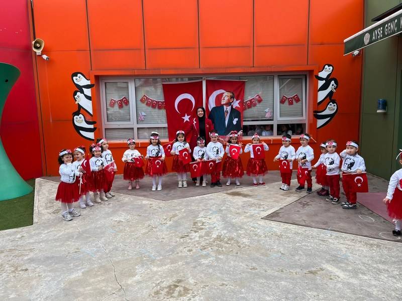 Ayşe Genç Kızılay Anaokulu 29 Ekim Cumhuriyet Bayramı'nda coşkulu kutlama