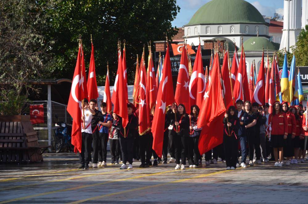 Bafra'da 29 Ekim coşkuyla kutlandı
